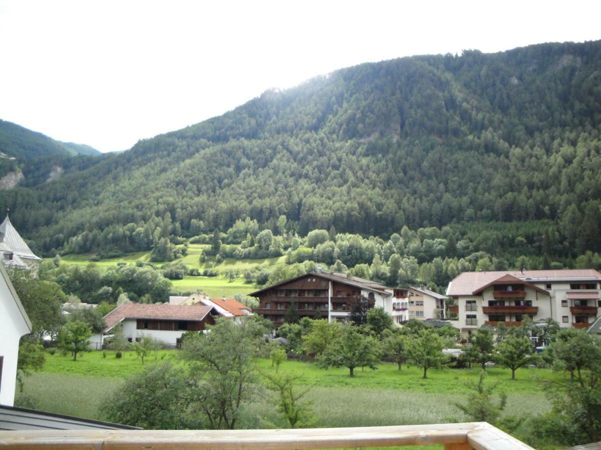 Ferienwohnung Apart Dominika Ried im Oberinntal Exterior foto